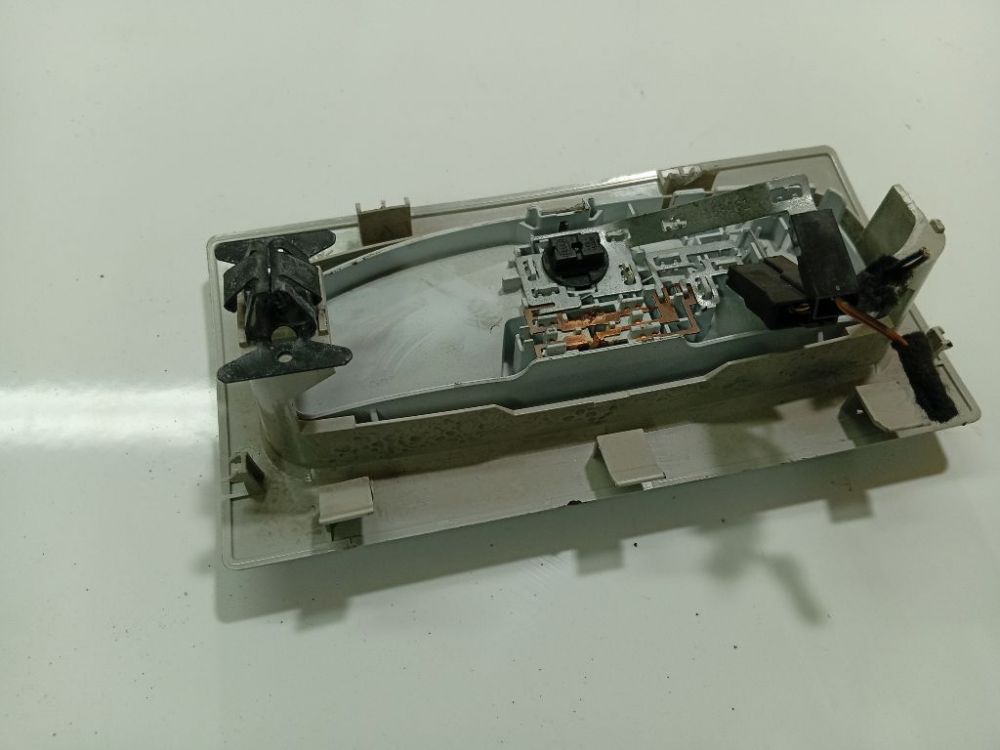 4M5113733AAW Ford Focus 2008 Interior Light - REAR - Thumbnail 2