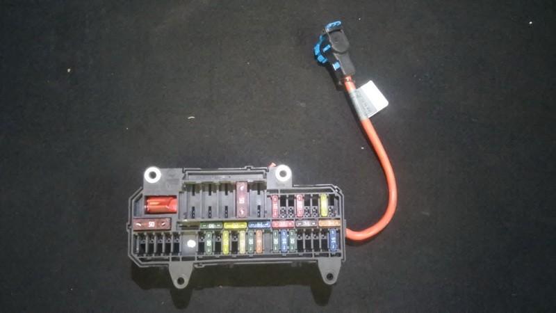 6113690058301 BMW 7-Series 2003 Fuse box