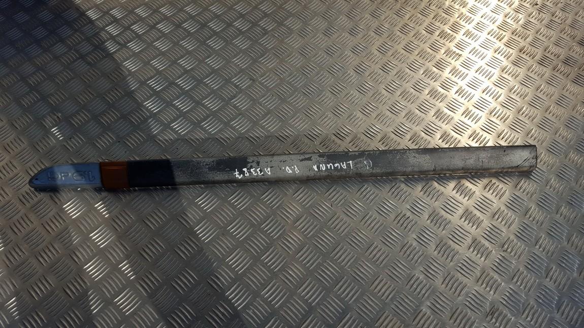 8200036021 Renault Laguna 2001 Listón embellecedor de la puerta delantera (moldura) - DELANTERO DERECHO