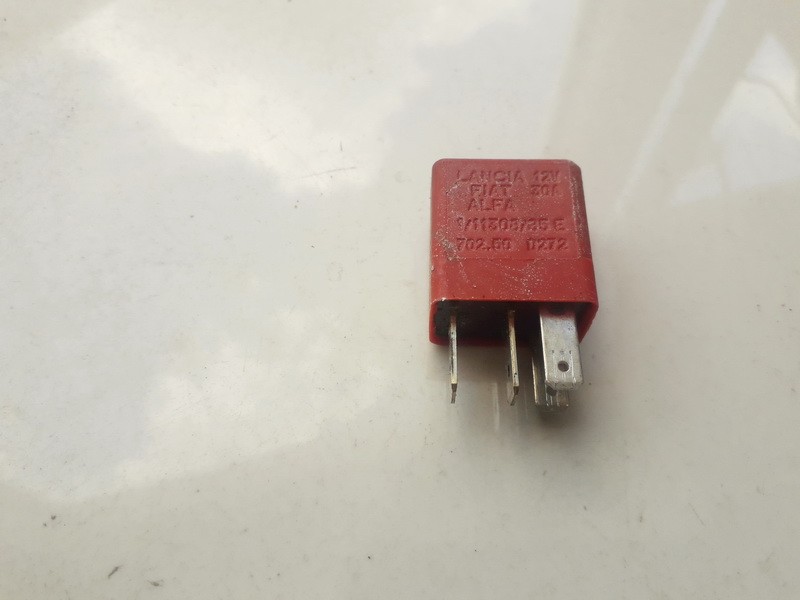 11130885E 1/11308/85E, 702.50, D272 Relay module Fiat 500 2013 1.2L EIS00822458 Used Auto
