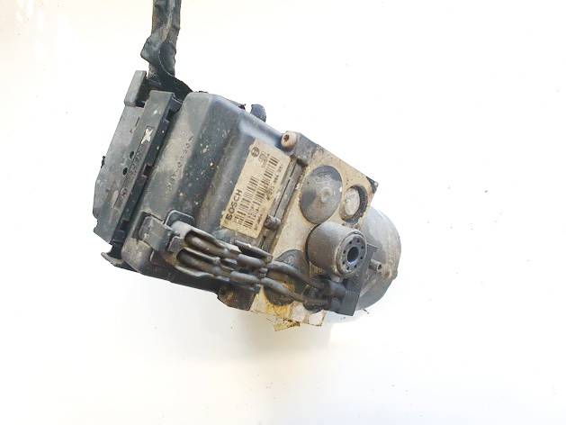 8E0614111AB Volkswagen Passat 1998 ABS Unit (ABS Brake Pump)