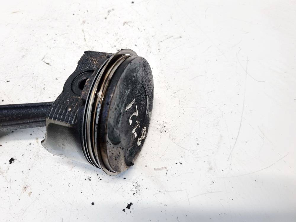 Peugeot 607 2000 Piston and Conrod (Connecting rod) - Thumbnail 2