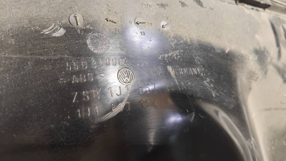 55D300064 Volkswagen Golf 1999 Mantu glabāšanas nodalījums - Thumbnail 3