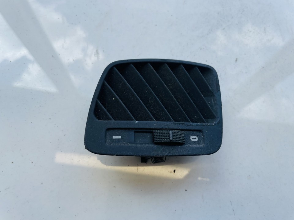 4B0819794 Audi A6 1999 Dash Vent (Air Vent Grille)