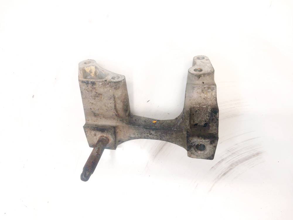 XS4Q6030 Ford Transit Connect 2003 Moottorin kiinnike