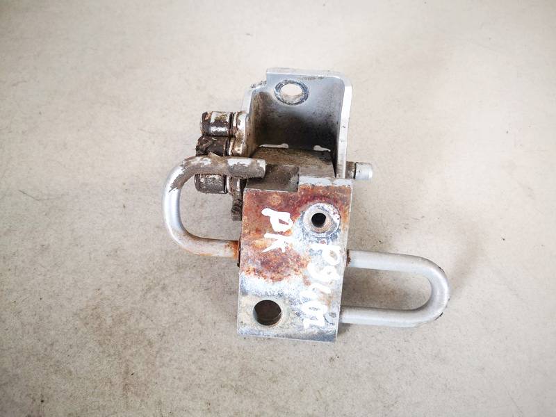 8E0831411B Audi A4 2003 Door Hinge - FRONT