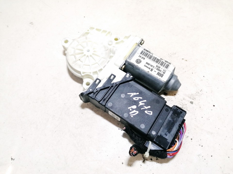 1J1959802D Volkswagen Bora 2000 Window Motor - FRONT RIGHT