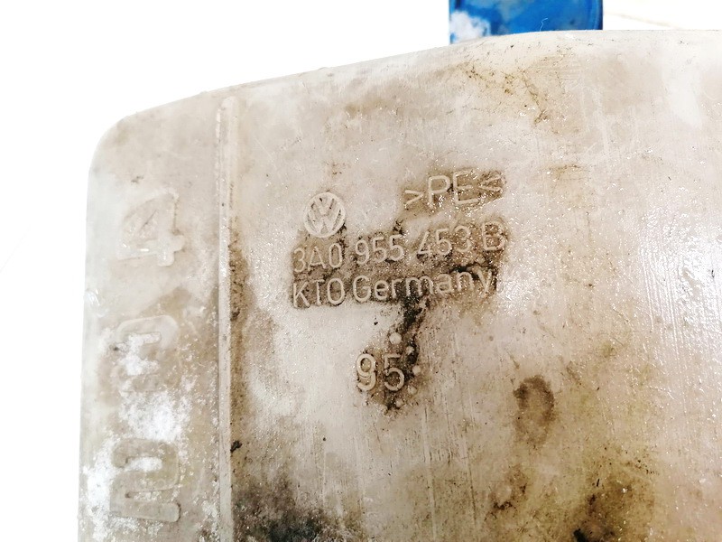 3A0955453B Volkswagen Passat 1994 Windshield Washer Reservoir tank (WASHER BOTTLE) - Thumbnail 3