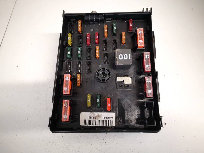 3C0937125A Volkswagen Passat 2013 Fuse box