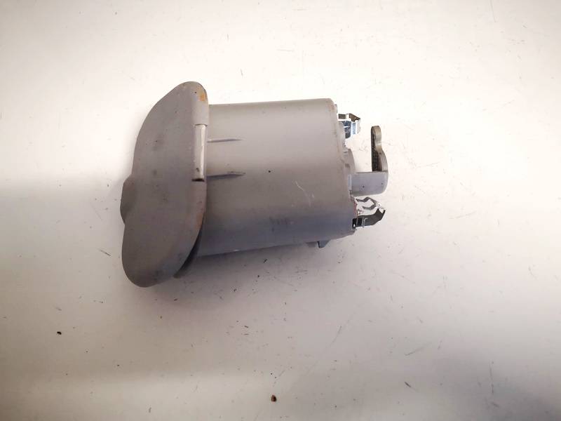 Toyota RAV-4 2011 Sisätilan koristelu (muovit) - Thumbnail 2