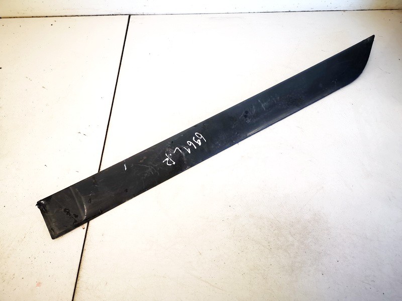 98ABF25533AEW Ford Focus 1999 avant gauche garniture porte de moulage