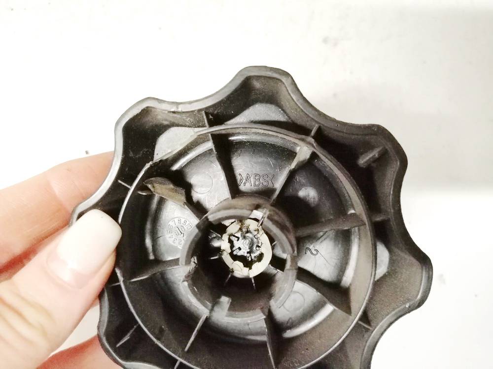 Kia Ceed 2008 Wykończenie wnętrza (plastikowe elementy) - Thumbnail 3