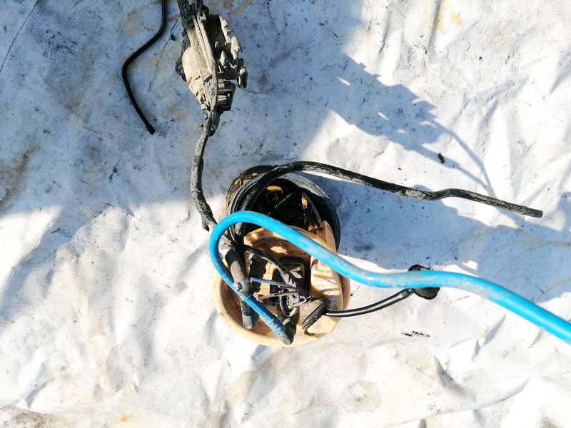 88457310 Volkswagen Touran 2004 Pompa Paliwa