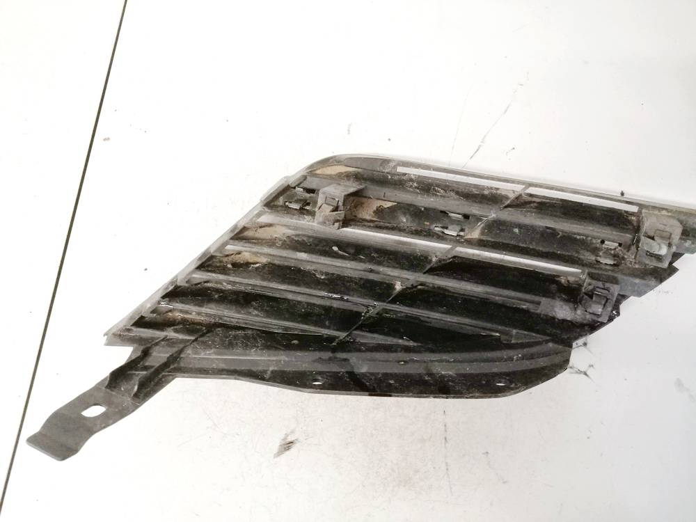62320AU300 Nissan Primera 2003 Hood grille - FRONT - Thumbnail 2