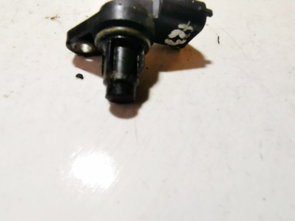 393002A000 Hyundai i30 2012 Camshaft position sensor - Thumbnail 3