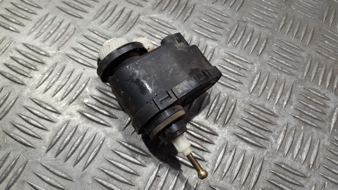 00437529 Hyundai Accent 2002 Zibinto aukscio reguliatorius (korektorius)