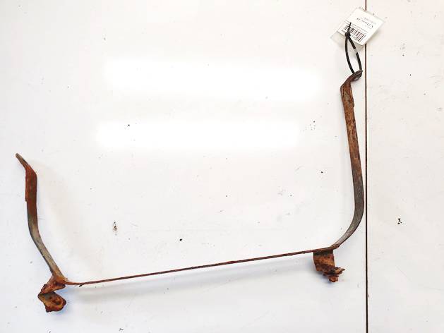 Nissan Qashqai 2008 Fuel tank holder