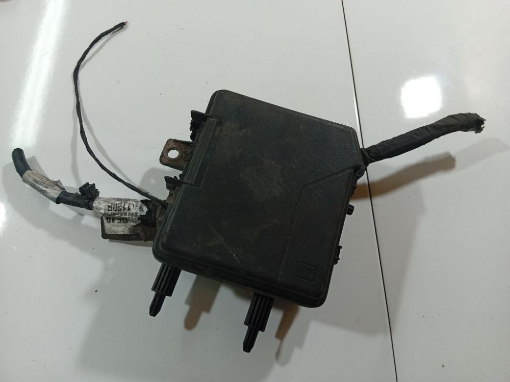 2401111200 Renault Laguna 2003 Блок предохранителей