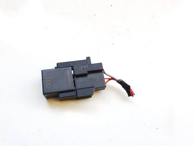 4H0951253C Skoda Superb 2012 Relay module - Thumbnail 2