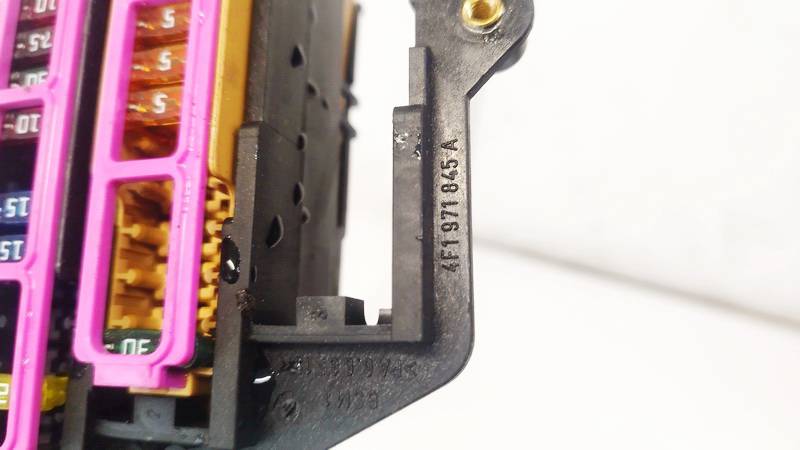 4F1971845A Audi A6 2009 Sulakerasia - Thumbnail 3