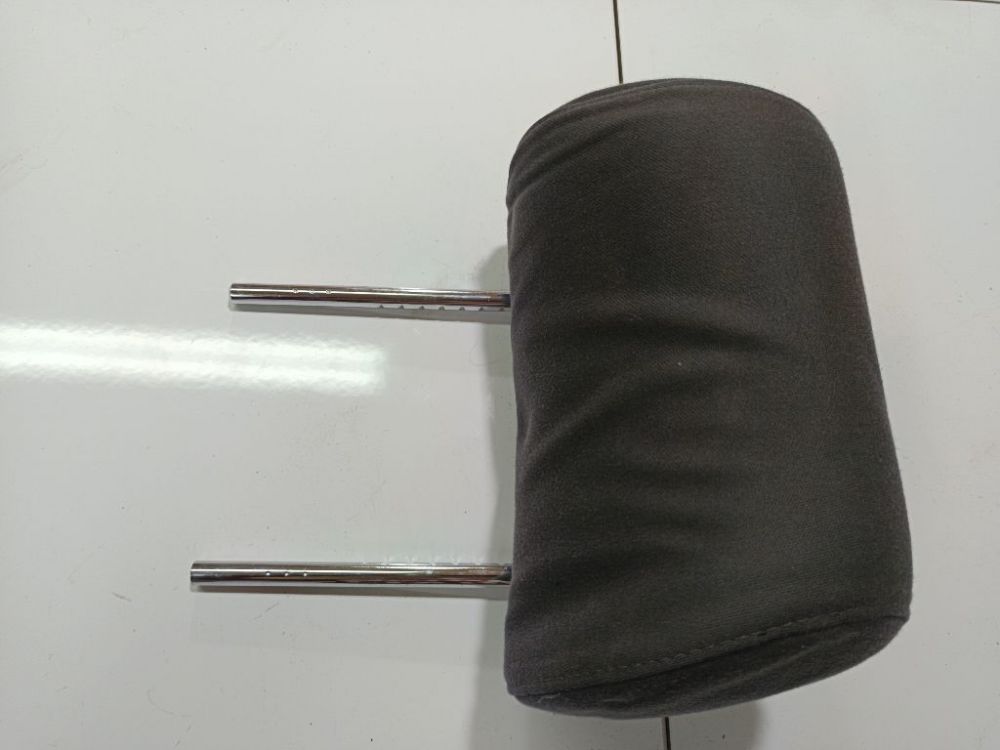Audi A4 2000 Seat headrest