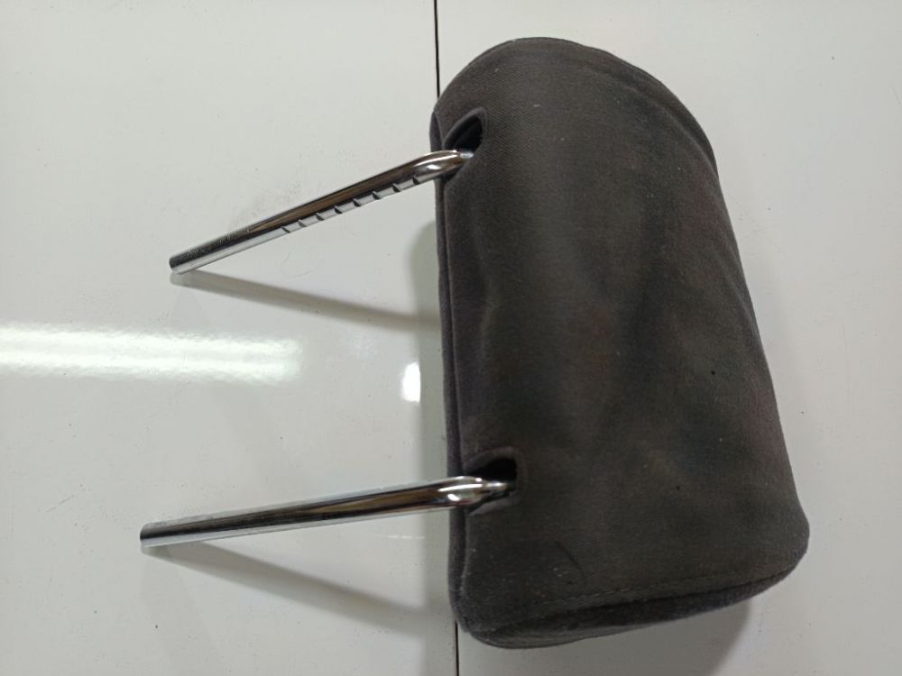 Audi A4 2000 Seat headrest - Thumbnail 2