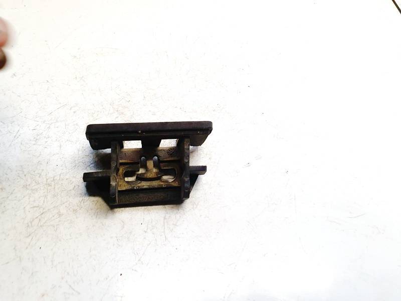 7L0853237A Volkswagen Touareg 2003 Other holders