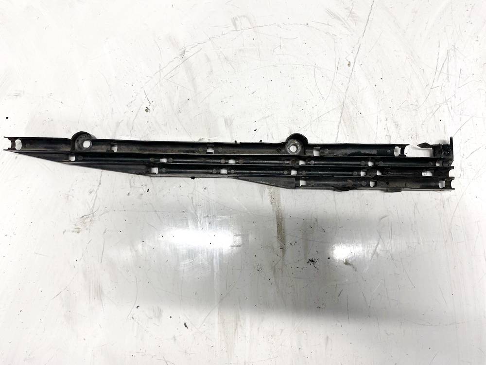 7700742603 Renault Megane 1996 Kiti laikikliai