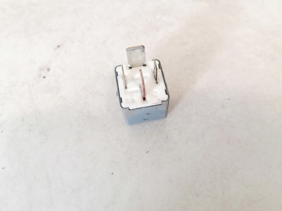 9008087030 Toyota Avensis 2005 Relay module - Thumbnail 3