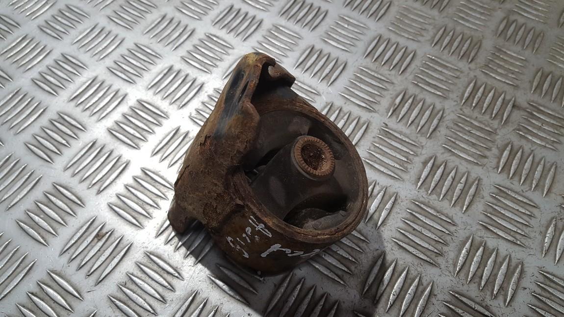 Kia Ceed 2011 Engine Mounting and Transmission Mount (Engine support)