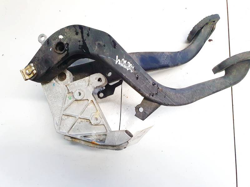 678711 BMW 1-Series 2006 Pedał sprzęgła - Thumbnail 3