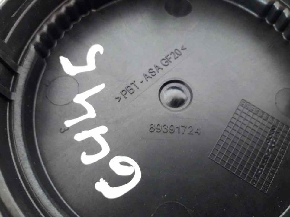 89391724 Volkswagen Polo 2006 Headlight bulb dust cover cap - FRONT - Thumbnail 3