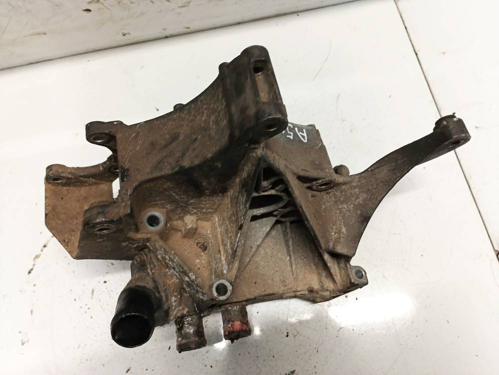 028903143AF Volkswagen Passat 1997 Engine Mount Bracket and Gearbox Mount Bracket - Thumbnail 2