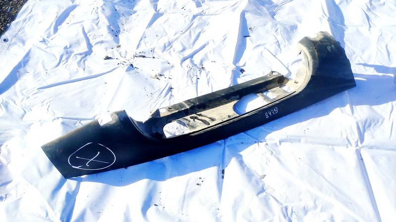 735388402 Fiat Doblo 2007 Listwa pod światłem - TYLNE LEWE