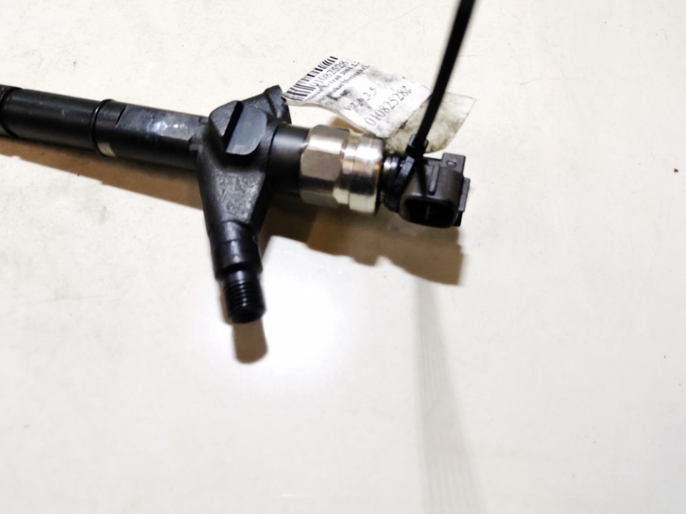 aw402 07f03616 Fuel Injector Nissan XTrail 2004 2.2L EIS01082528