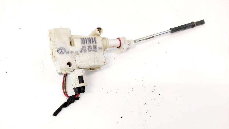 3B0810773A Volkswagen Passat 2000 Fuel Flap Motor