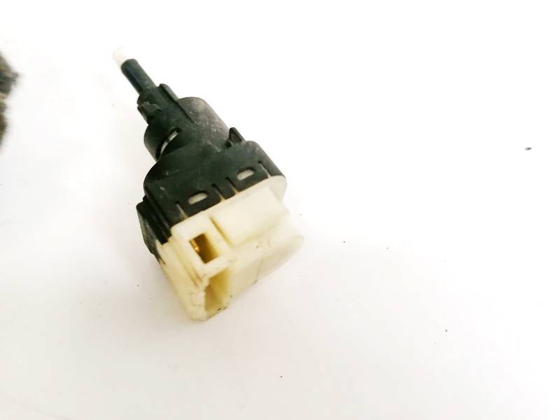 1K2945511 Volkswagen Passat 2002 Датчик включения стоп-сигнала - Thumbnail 3