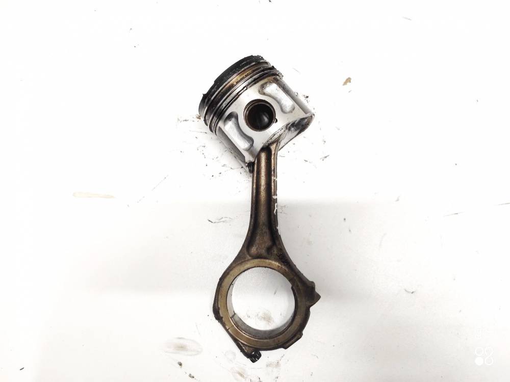 Audi A6 2003 Stumoklis su svaistikliu