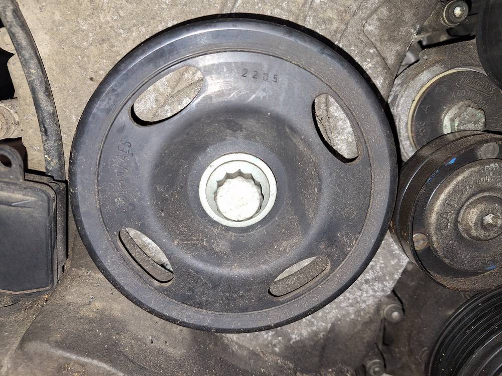 03D105255D Volkswagen Polo 2005 Crankshaft Belt Pulley