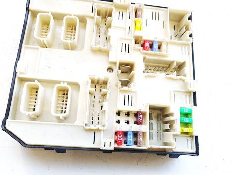 284B64259RB Renault Zoe 2016 Saugikliu deze - Thumbnail 2