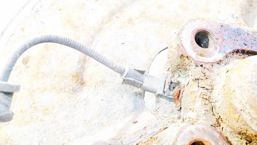 479500005R Renault Laguna 2008 ABS devējs - AIZMUGURE PA LABI