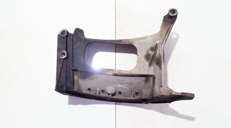 Toyota Yaris 1999 Variklio kronsteinas ir Greiciu dezes kronsteinas - Thumbnail 2