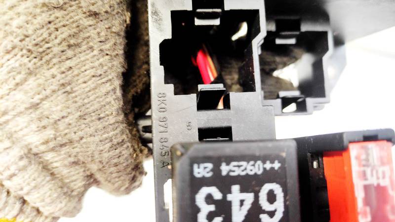 8K0971845A Audi Q5 2009 Fuse box - Thumbnail 3