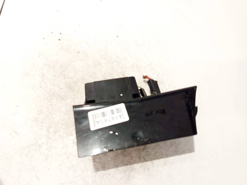 13133284 Opel Astra 2009 Center Console Ashtray (Ash Tray)