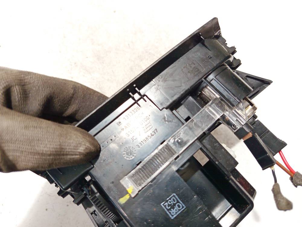 13133284 Opel Astra 2009 Center Console Ashtray (Ash Tray) - Thumbnail 3