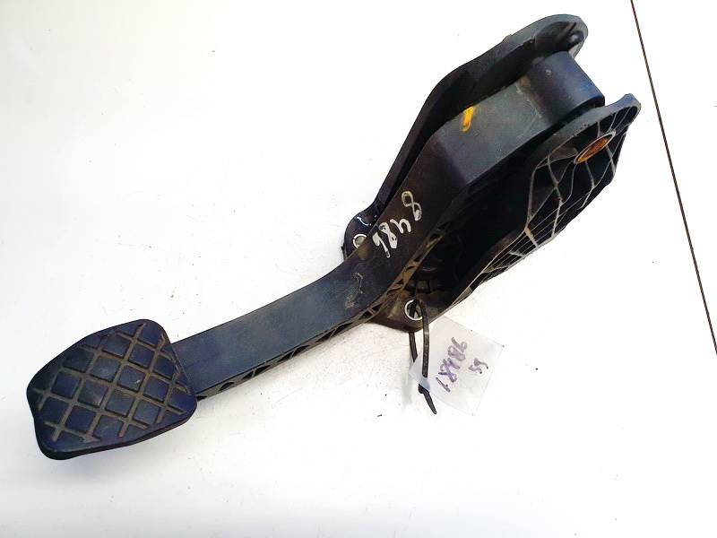 1K1721059BE Seat Leon 2005 Clutch pedal