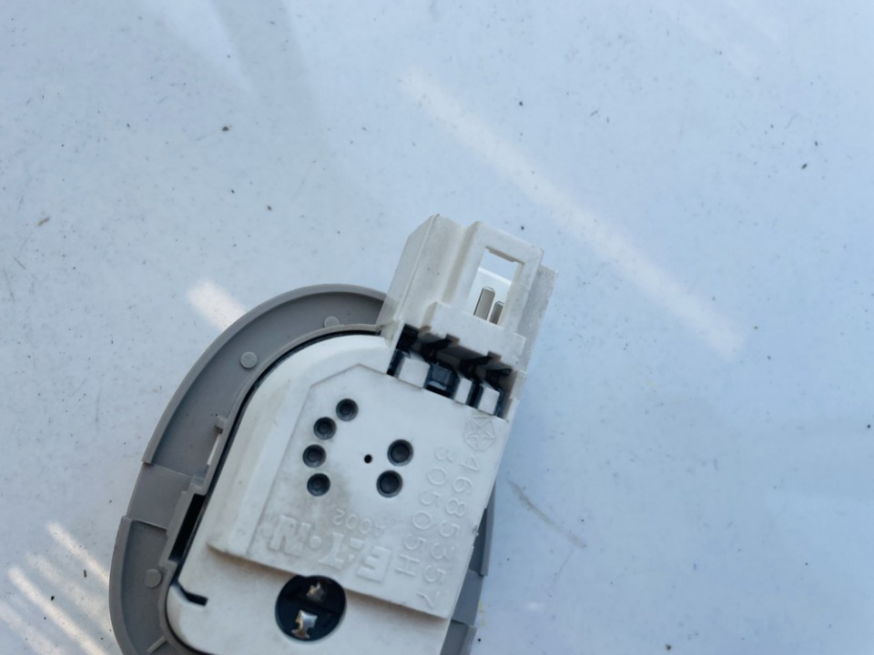 4685357 Plymouth Grand Voyager 1998 Climate Control Panel (heater control switches) - Thumbnail 3