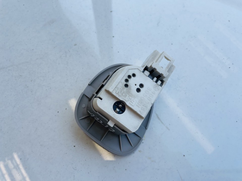 4685357 Plymouth Grand Voyager 1998 Climate Control Panel (heater control switches) - Thumbnail 2