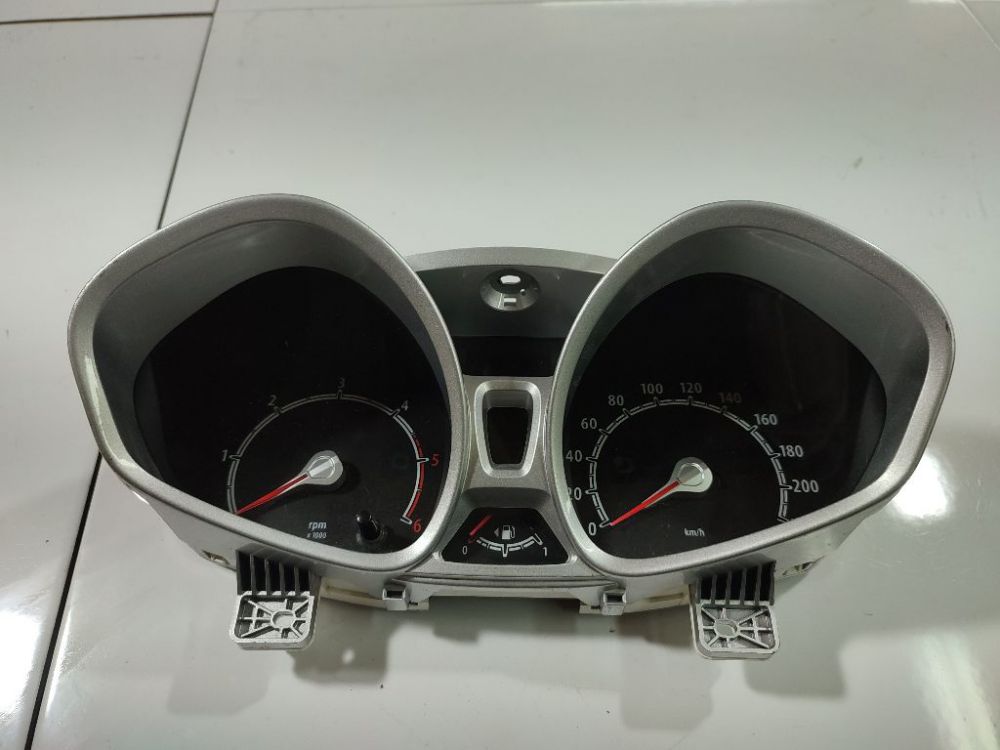 VP8A6F10894BC Ford Fiesta 2009 Tacho Tachometer Kombiinstrument