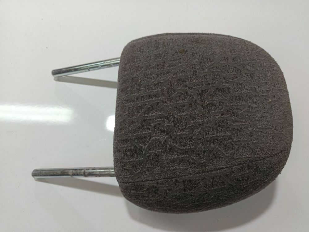 Toyota Yaris Verso 2000 Seat headrest - Thumbnail 2